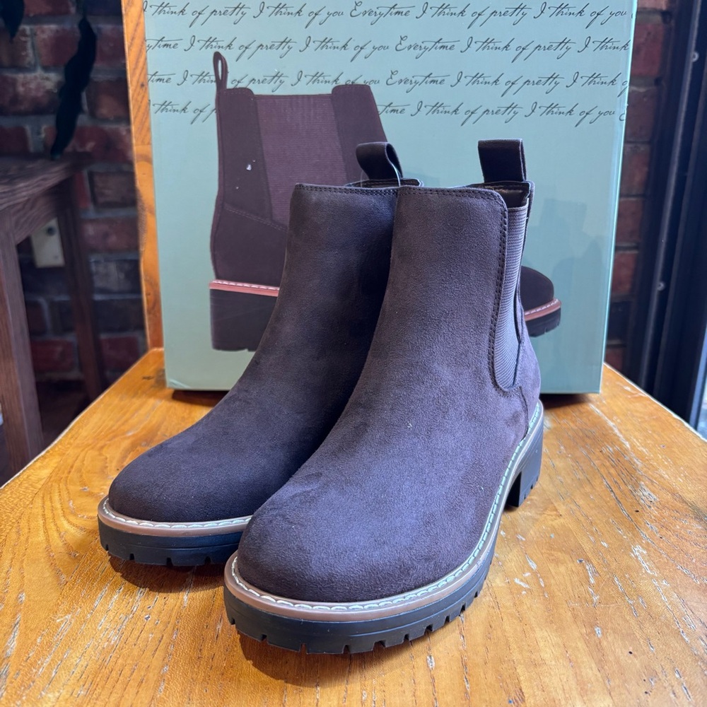 Kensie womens faux suede pull on short Chelsea boots brown 6